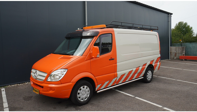 Mercedes-Benz Sprinter 309 CLOSED BOX - 厢式货车:图3 Mercedes-Benz Sprinter 309 CLOSED BOX - 厢式货车:图3