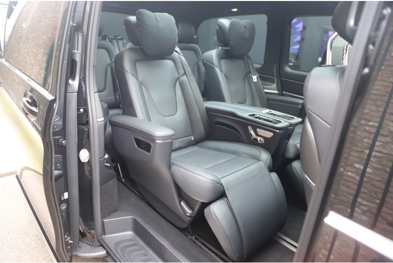 小型巴士, 小型客车 Mercedes-Benz V300 AMG EXCLUSIVE 4-MATIC AIRMATIC：图7