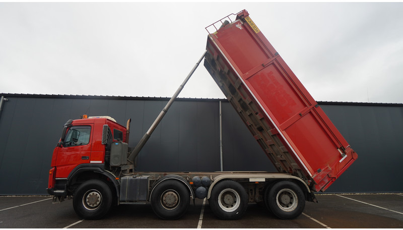 Terberg FM 2000/440 8X8 TIPPER 22.3 M3 647.000KM - 翻斗车:图1 Terberg FM 2000/440 8X8 TIPPER 22.3 M3 647.000KM - 翻斗车:图1