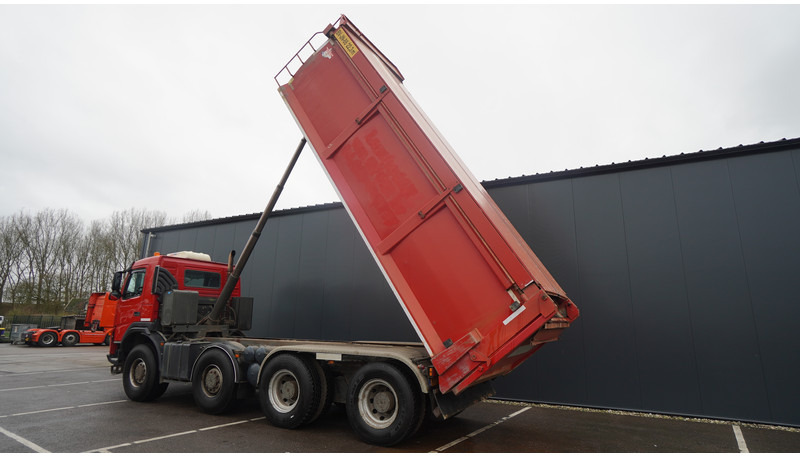 Terberg FM 2000/440 8X8 TIPPER 22.3 M3 647.000KM - 翻斗车:图4 Terberg FM 2000/440 8X8 TIPPER 22.3 M3 647.000KM - 翻斗车:图4