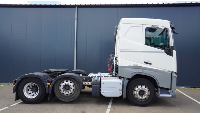 Volvo FH 420 6X2 ADR 796.000KM - 牵引车:图2 Volvo FH 420 6X2 ADR 796.000KM - 牵引车:图2