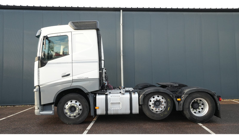 Volvo FH 420 6X2 ADR 881.000KM - 牵引车:图1 Volvo FH 420 6X2 ADR 881.000KM - 牵引车:图1