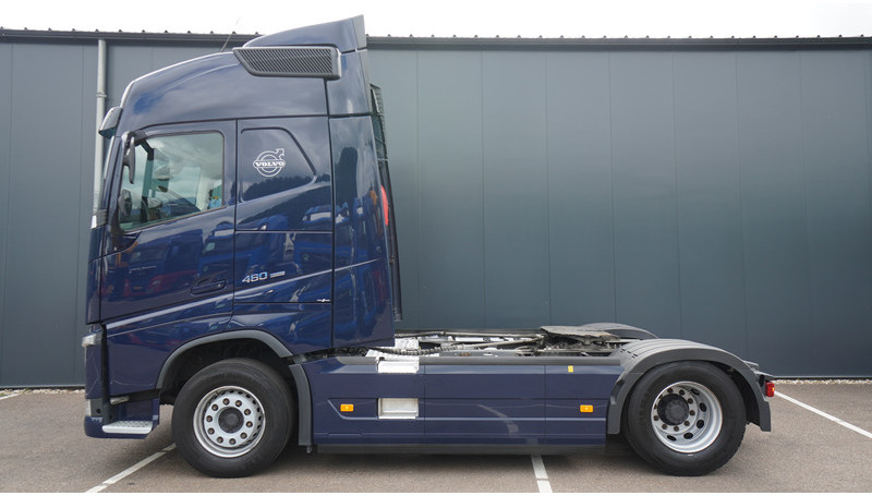 Volvo FH 460 EURO 6 GLOBETROTTER 770.000KM - 牵引车:图1 Volvo FH 460 EURO 6 GLOBETROTTER 770.000KM - 牵引车:图1