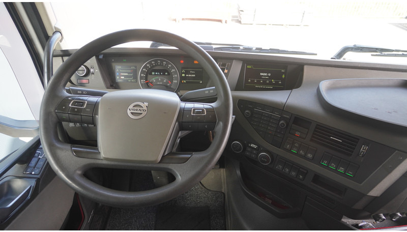 Volvo FH 460 EURO 6 GLOBETROTTER - 牵引车:图5 Volvo FH 460 EURO 6 GLOBETROTTER - 牵引车:图5