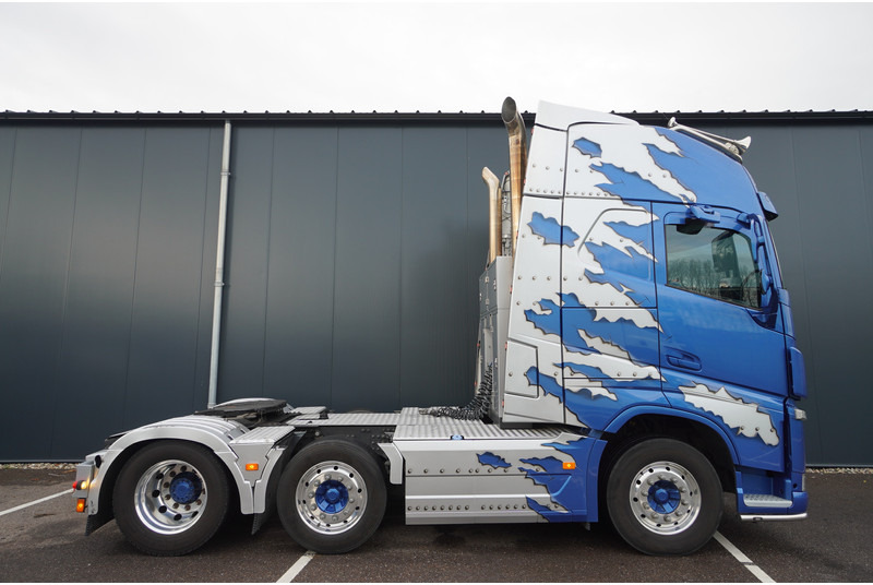 Volvo FH 540 6X2 XL SHOWTRUCK 4-SEATS 455.000KM - 牵引车:图2 Volvo FH 540 6X2 XL SHOWTRUCK 4-SEATS 455.000KM - 牵引车:图2