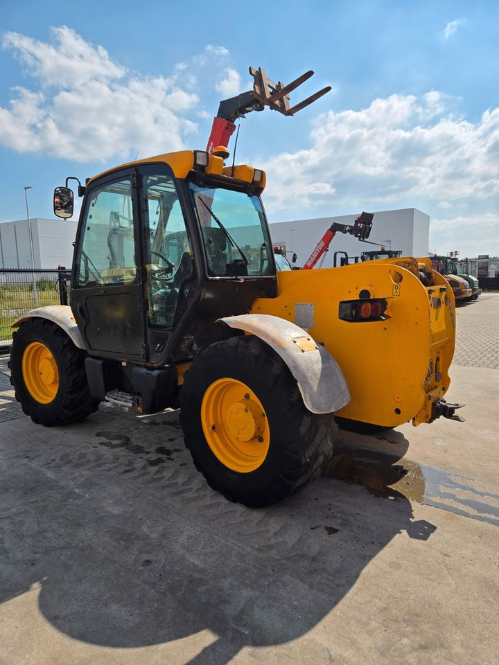 JCB 530 - 伸缩臂叉装车:图4 JCB 530 - 伸缩臂叉装车:图4