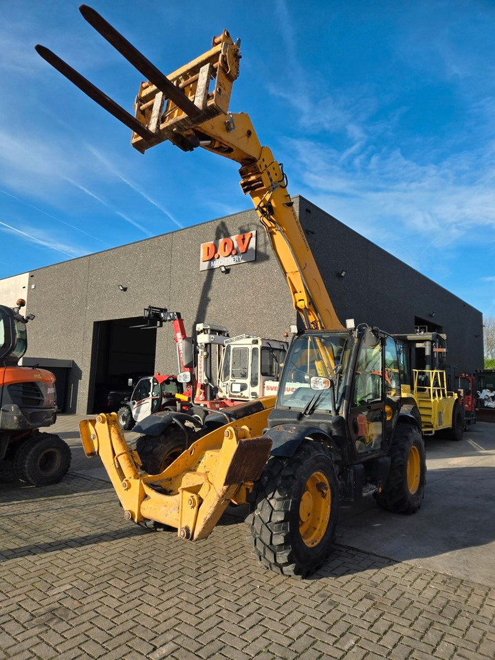 JCB 535-105 - 伸缩臂叉装车:图1 JCB 535-105 - 伸缩臂叉装车:图1