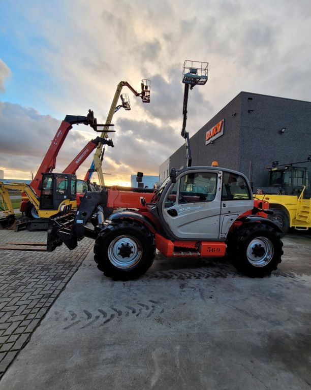 Manitou MT 1135 - 伸缩臂叉装车:图2 Manitou MT 1135 - 伸缩臂叉装车:图2