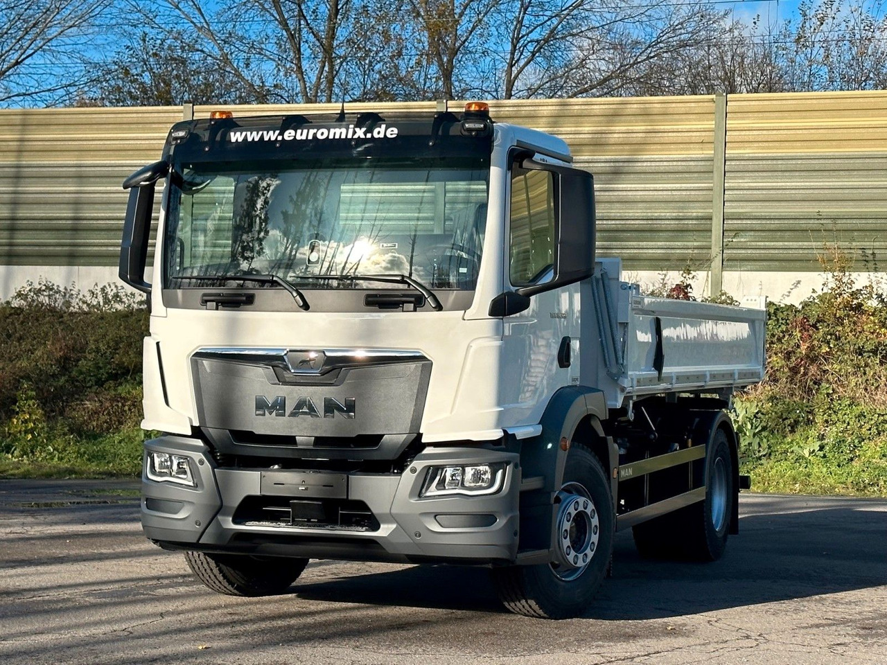MAN TGM 18.320 4X2 / Euro 6e 3-Seiten-Kipper - 翻斗车:图4 MAN TGM 18.320 4X2 / Euro 6e 3-Seiten-Kipper - 翻斗车:图4