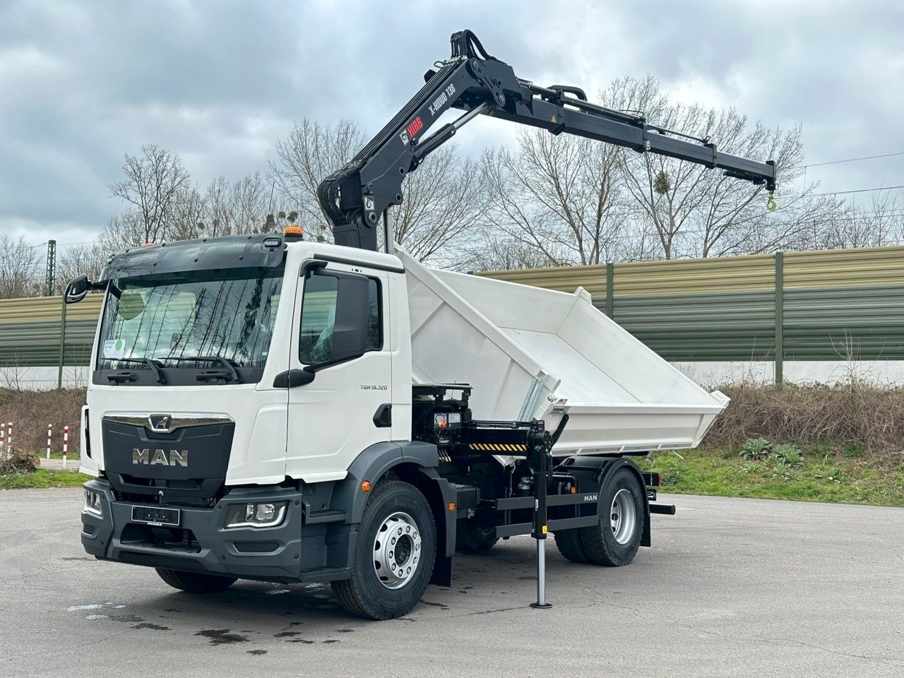 MAN TGM 18.320 4x2 Euro6e Hiab X-HiDuo 138DS-3 - 翻斗车, 起重车:图3 MAN TGM 18.320 4x2 Euro6e Hiab X-HiDuo 138DS-3 - 翻斗车, 起重车:图3