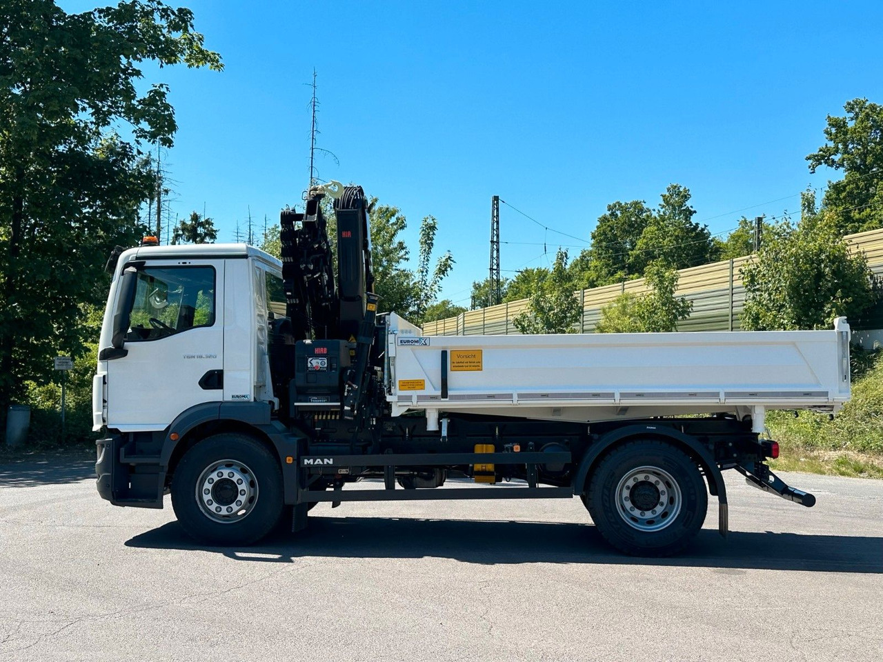 MAN TGM 18.320 4x2 Euro6e Hiab X-HiDuo 138DS-4 - 翻斗车, 起重车:图4 MAN TGM 18.320 4x2 Euro6e Hiab X-HiDuo 138DS-4 - 翻斗车, 起重车:图4
