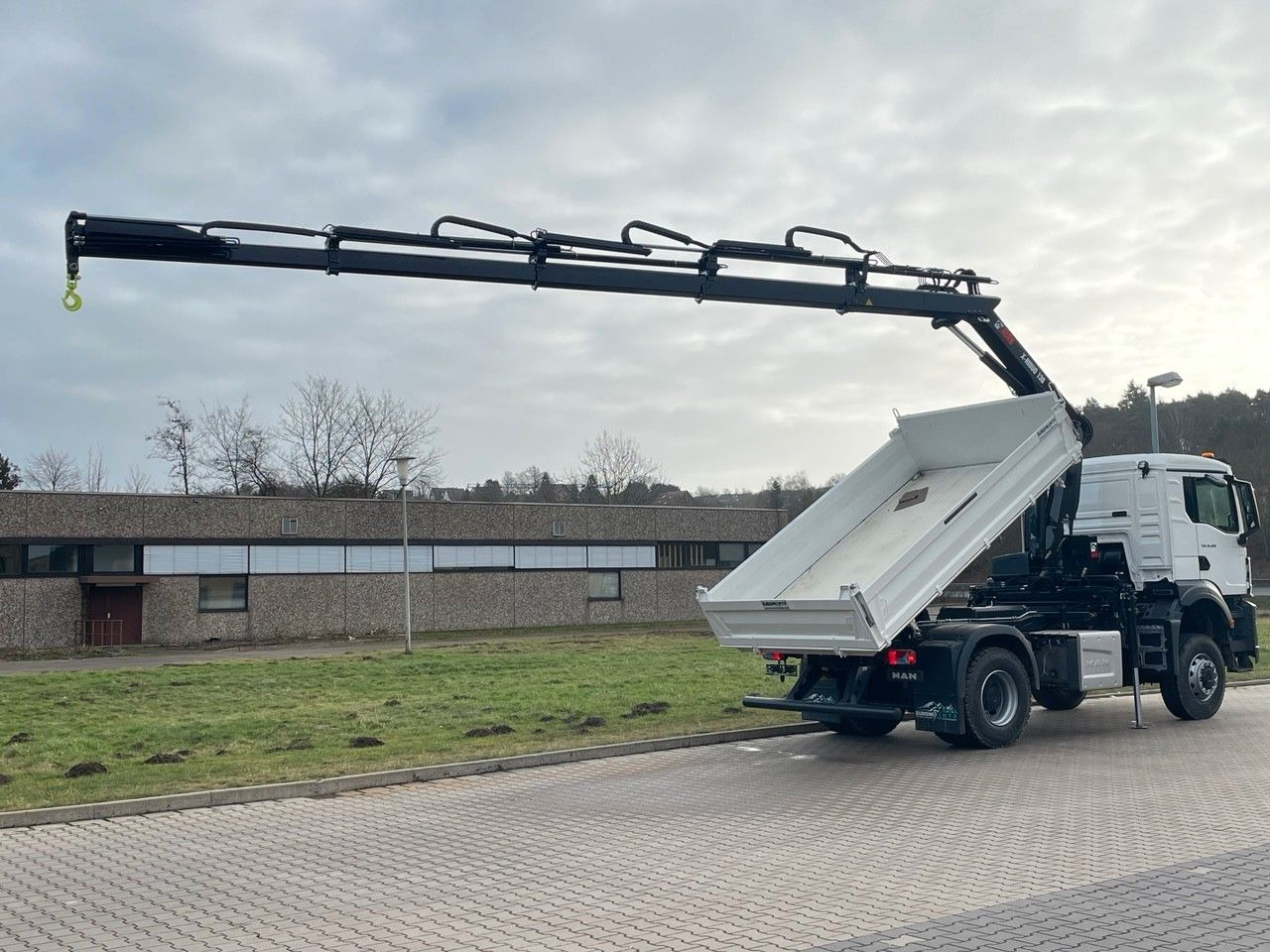 MAN TGS 18.400 TG3 4x4 Euro6e Hiab X-HiDuo 138DS-4 - 翻斗车, 起重车:图5 MAN TGS 18.400 TG3 4x4 Euro6e Hiab X-HiDuo 138DS-4 - 翻斗车, 起重车:图5