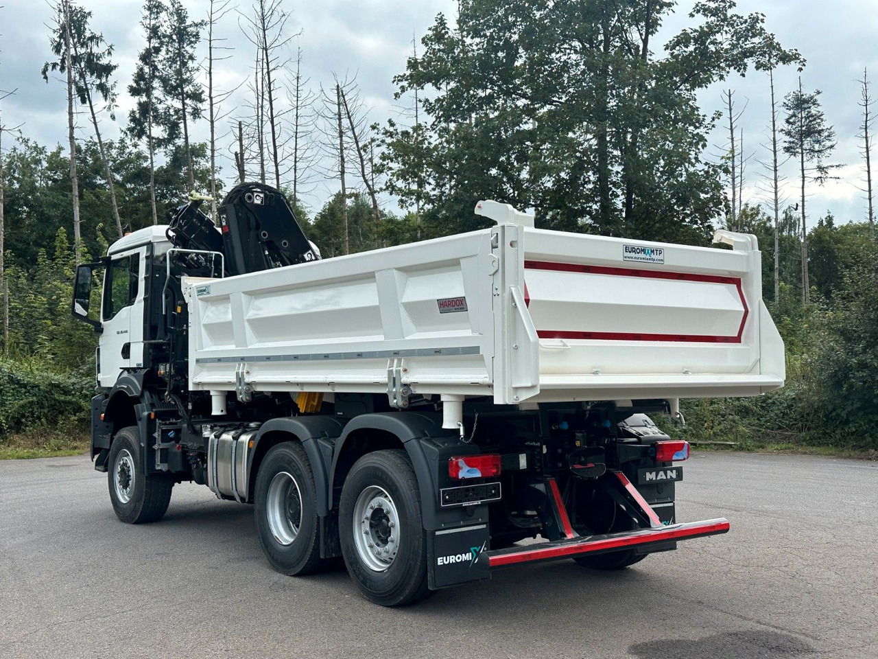 MAN TGS 28.440 6x4-4/3-Seiten- Kipper / Hiab 138-3 - 翻斗车, 起重车:图5 MAN TGS 28.440 6x4-4/3-Seiten- Kipper / Hiab 138-3 - 翻斗车, 起重车:图5