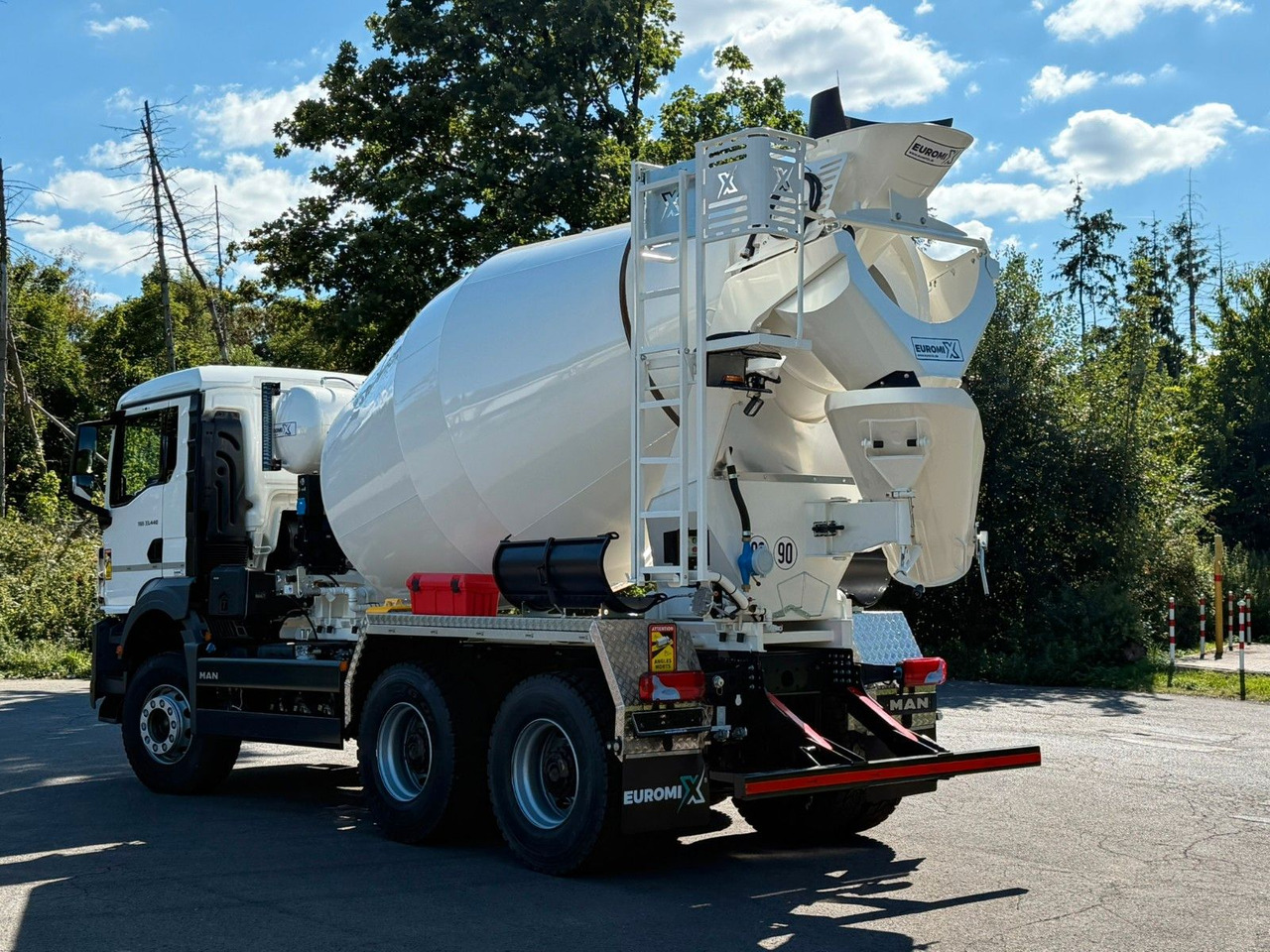 MAN TGS 33.440 / 6X4 Euro6e Euromix MTP EM 7 L - 混凝土搅拌车:图5 MAN TGS 33.440 / 6X4 Euro6e Euromix MTP EM 7 L - 混凝土搅拌车:图5