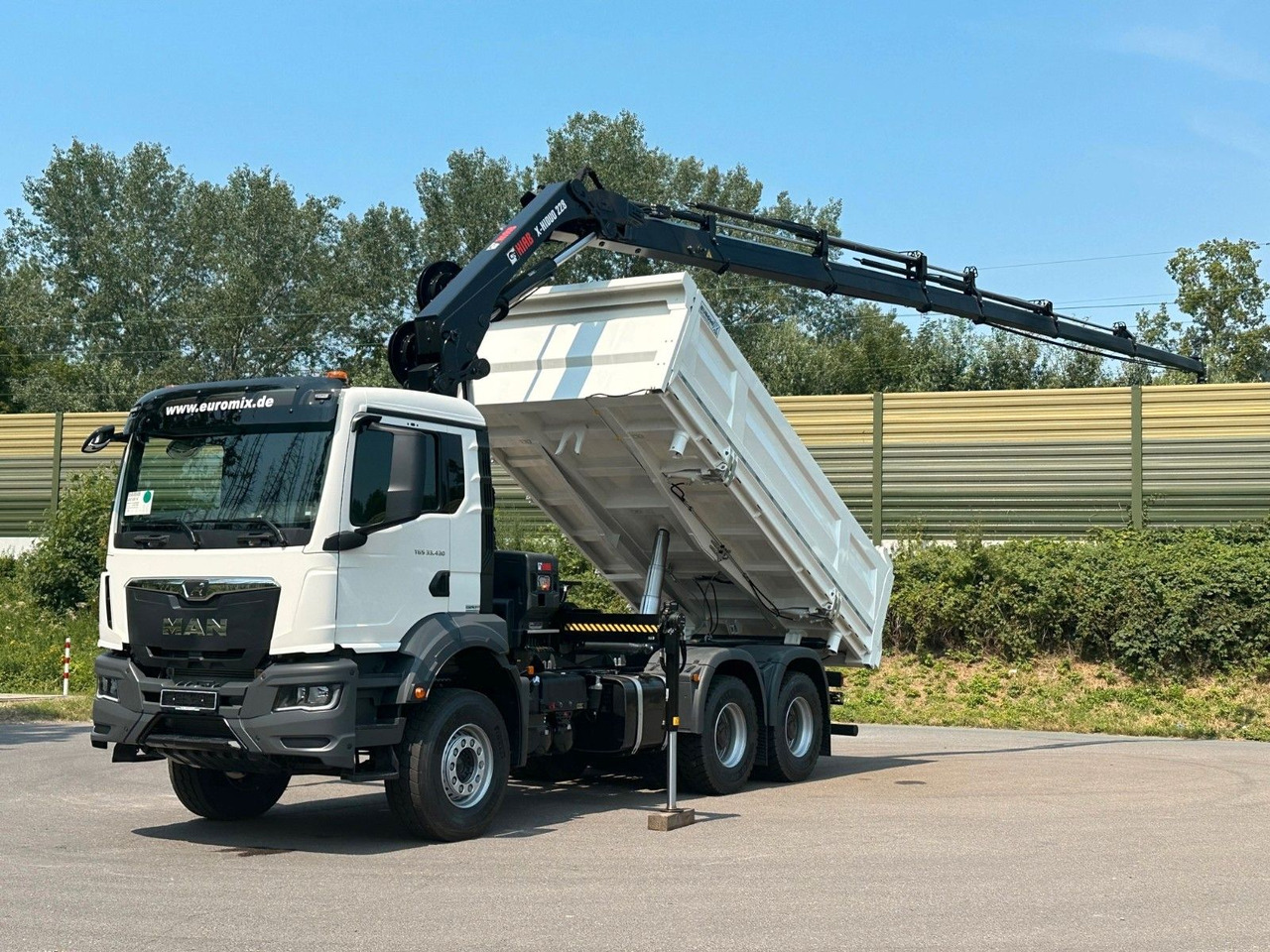 MAN TGS 33.440 6x4 /3-Seiten- Kipper / HIAB 228-6 - 翻斗车, 起重车:图5 MAN TGS 33.440 6x4 /3-Seiten- Kipper / HIAB 228-6 - 翻斗车, 起重车:图5