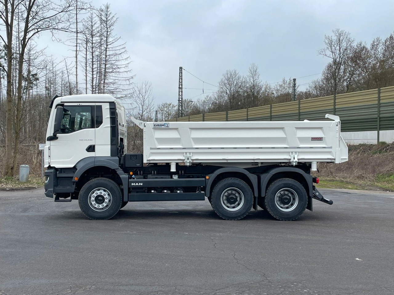 MAN TGS 33.440 6x4 /Euro6 3-Seiten-Kipper EuromixMTP - 翻斗车:图5 MAN TGS 33.440 6x4 /Euro6 3-Seiten-Kipper EuromixMTP - 翻斗车:图5