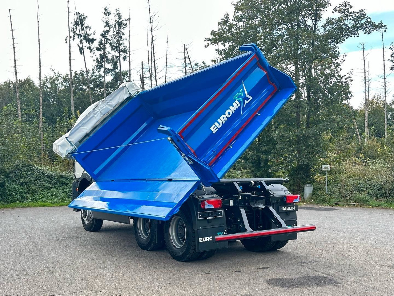 MAN TGS 33.440 6x6 /Euro6 3-Seiten-Kipper EuromixMTP - 翻斗车:图5 MAN TGS 33.440 6x6 /Euro6 3-Seiten-Kipper EuromixMTP - 翻斗车:图5
