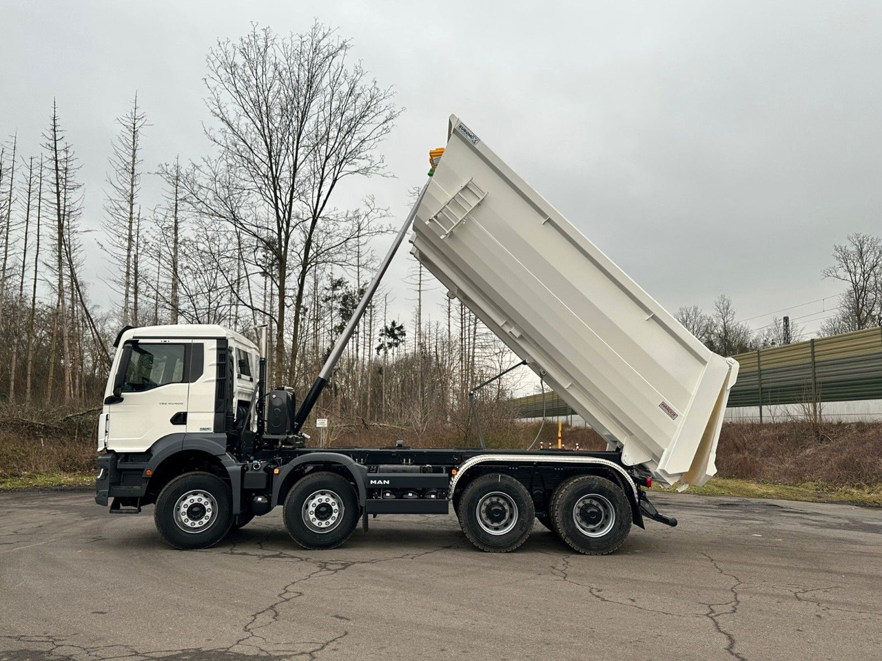 MAN TGS 41.400 8x4 / EUROMIX MTP 20m³/ EURO 5 - 箕斗装载车:图4 MAN TGS 41.400 8x4 / EUROMIX MTP 20m³/ EURO 5 - 箕斗装载车:图4