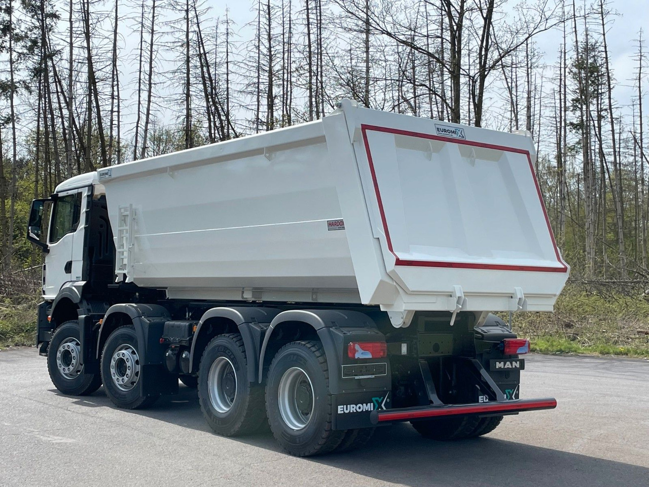 MAN TGS 41.400 8x4 / EUROMIX MTP 20m³/ EURO2 Kipper - 翻斗车:图5 MAN TGS 41.400 8x4 / EUROMIX MTP 20m³/ EURO2 Kipper - 翻斗车:图5