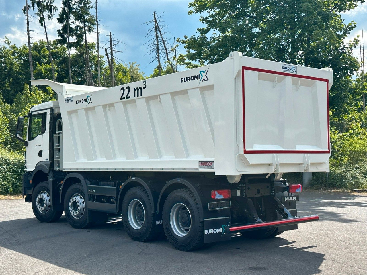 MAN TGS 41.400 8x4 / EUROMIX MTP 22m³/ Eckige Mulde - 翻斗车:图4 MAN TGS 41.400 8x4 / EUROMIX MTP 22m³/ Eckige Mulde - 翻斗车:图4