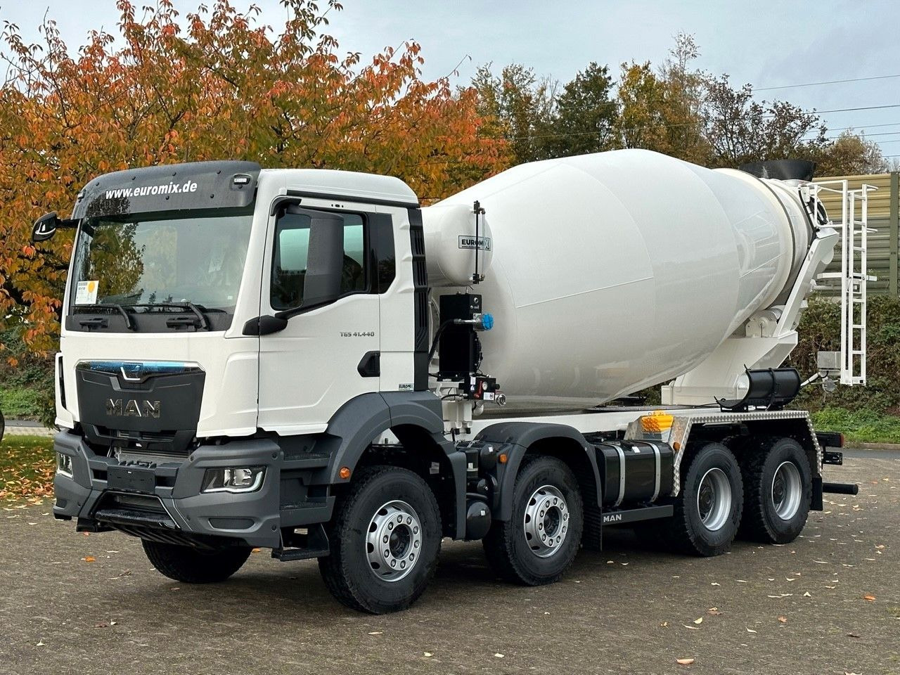 MAN TGS 41.440 8x4 /Euro6e Euromix EM 10 L - 混凝土搅拌车:图3 MAN TGS 41.440 8x4 /Euro6e Euromix EM 10 L - 混凝土搅拌车:图3