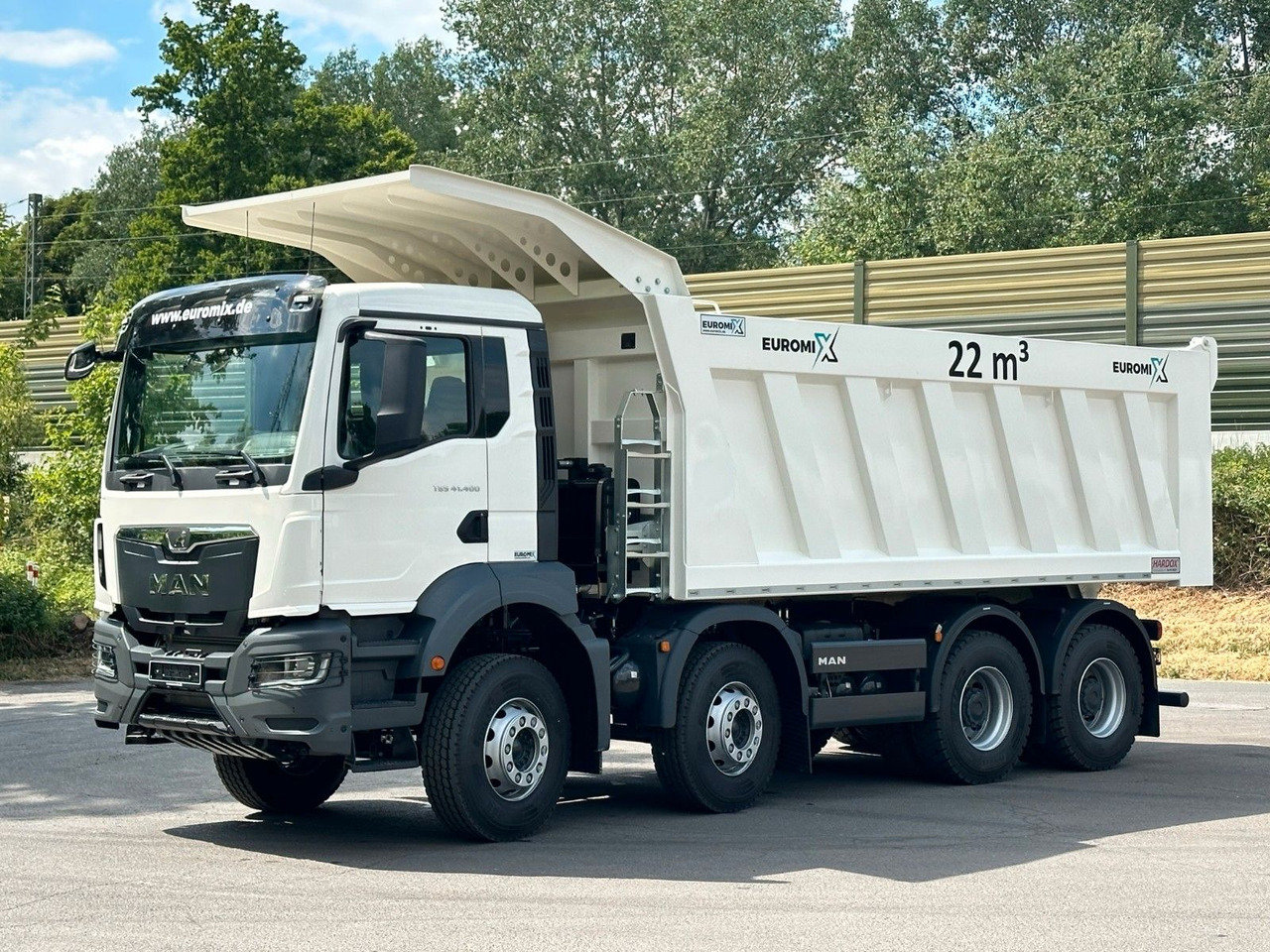 MAN TGS 41.440 8x4 EuromixMTP 22m³ Eckige Mulde - 翻斗车:图3 MAN TGS 41.440 8x4 EuromixMTP 22m³ Eckige Mulde - 翻斗车:图3
