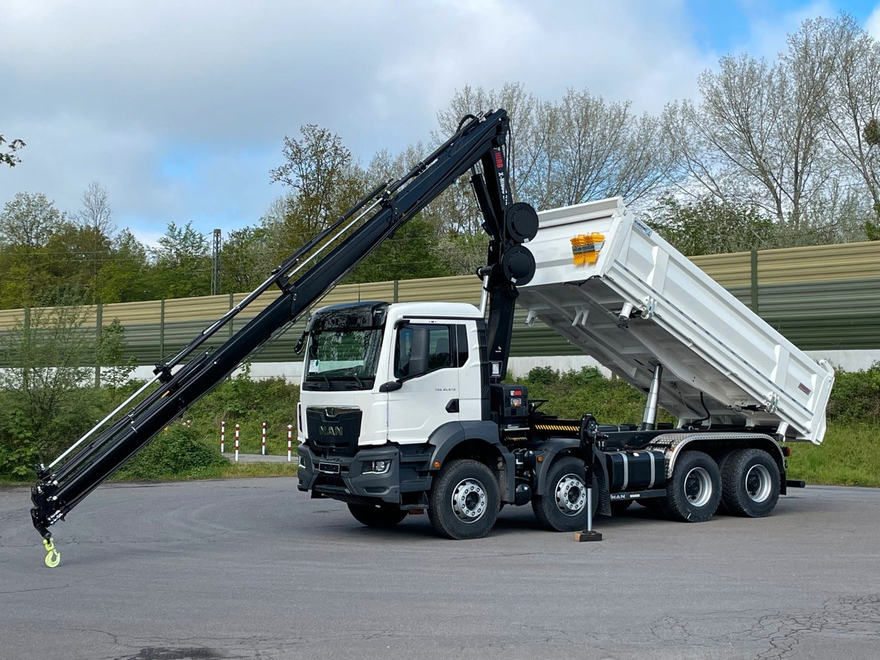 翻斗车, 起重车 MAN TGS 41.480 8x4/Euro6e Euromix Kipper Hiab 228-6：图15