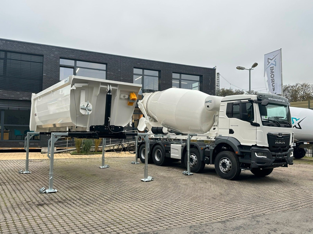 MAN TGS 41.480 8x4 WECHSELSYSTEM KIPPER+MISCHER - 混凝土搅拌车:图1 MAN TGS 41.480 8x4 WECHSELSYSTEM KIPPER+MISCHER - 混凝土搅拌车:图1