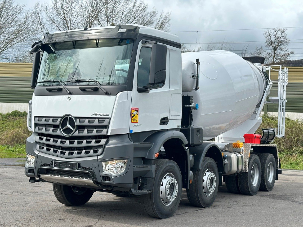 Mercedes-Benz 4145 8X4 EuromixMTP EM 10 Fahrmischer - 混凝土搅拌车:图3 Mercedes-Benz 4145 8X4 EuromixMTP EM 10 Fahrmischer - 混凝土搅拌车:图3