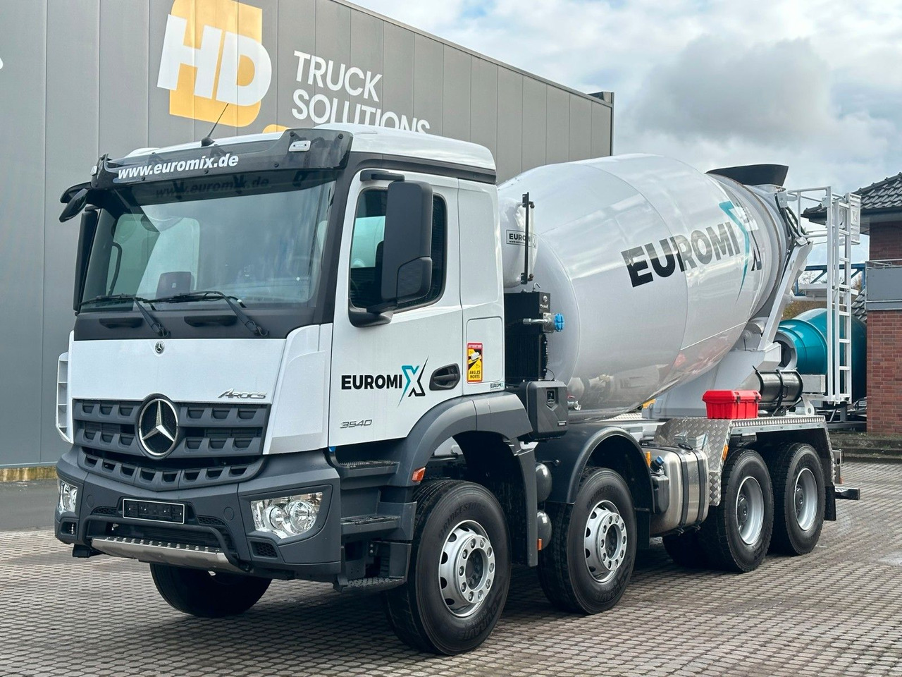 Mercedes-Benz Arocs 5 3540 8x4 EURO 6e EuromixMTP EM 9 L - 混凝土搅拌车:图1 Mercedes-Benz Arocs 5 3540 8x4 EURO 6e EuromixMTP EM 9 L - 混凝土搅拌车:图1
