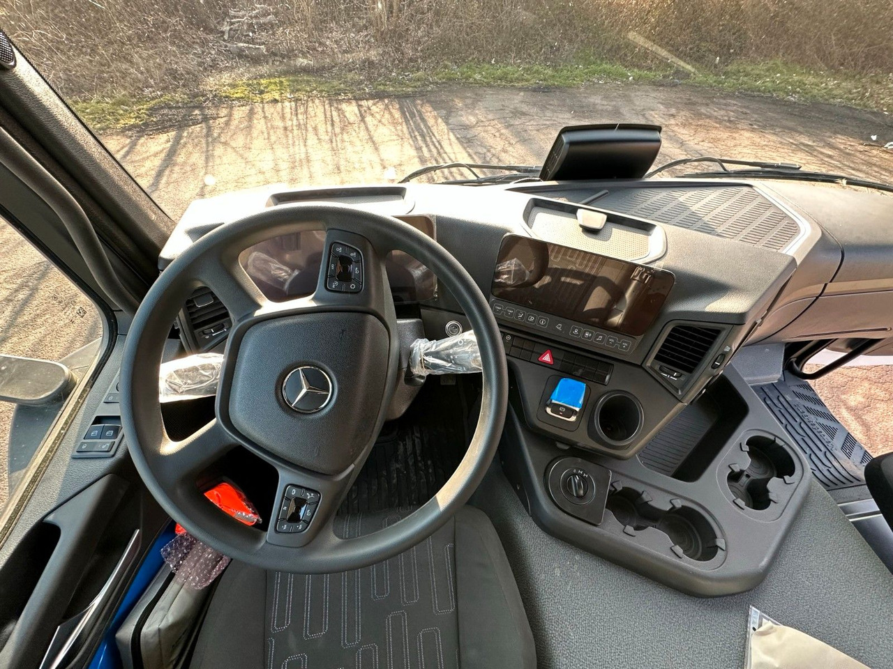 混凝土搅拌车 Mercedes-Benz Arocs 5 3743 8X4 / Euro6e EuromixMTP EM 10 L：图12