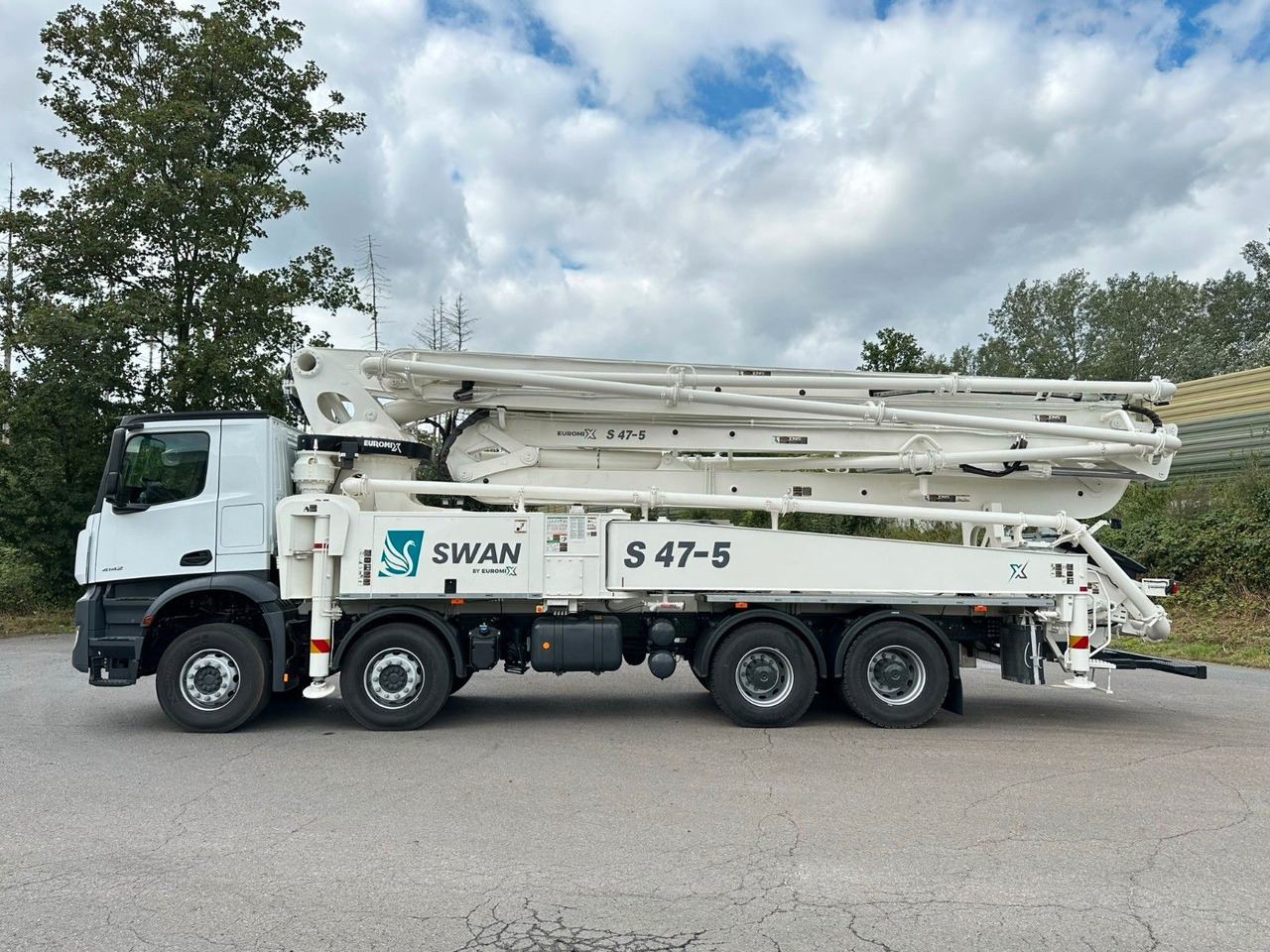 Mercedes-Benz Arocs 5 4142 8x4 SWAN TSP 47-5 160RZ ( 47m ) - 混凝土泵车:图4 Mercedes-Benz Arocs 5 4142 8x4 SWAN TSP 47-5 160RZ ( 47m ) - 混凝土泵车:图4