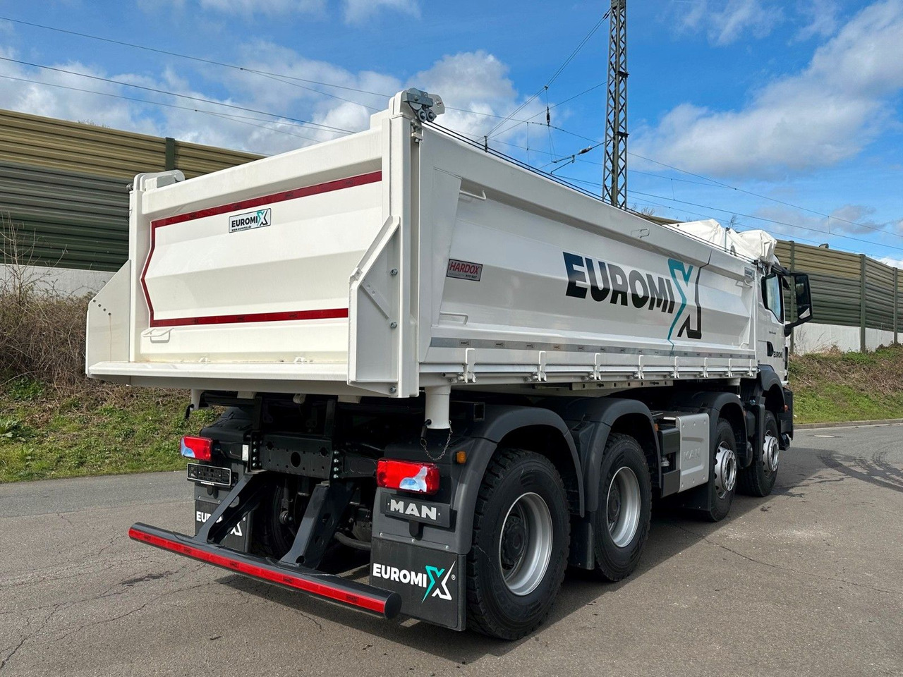 Mercedes-Benz EuromixMTP 3-Seiten-Kipper Aufbauten Mercedes-Benz EuromixMTP 3-Seiten-Kipper Aufbauten - 翻斗车:图3 Mercedes-Benz EuromixMTP 3-Seiten-Kipper Aufbauten Mercedes-Benz EuromixMTP 3-Seiten-Kipper Aufbauten - 翻斗车:图3