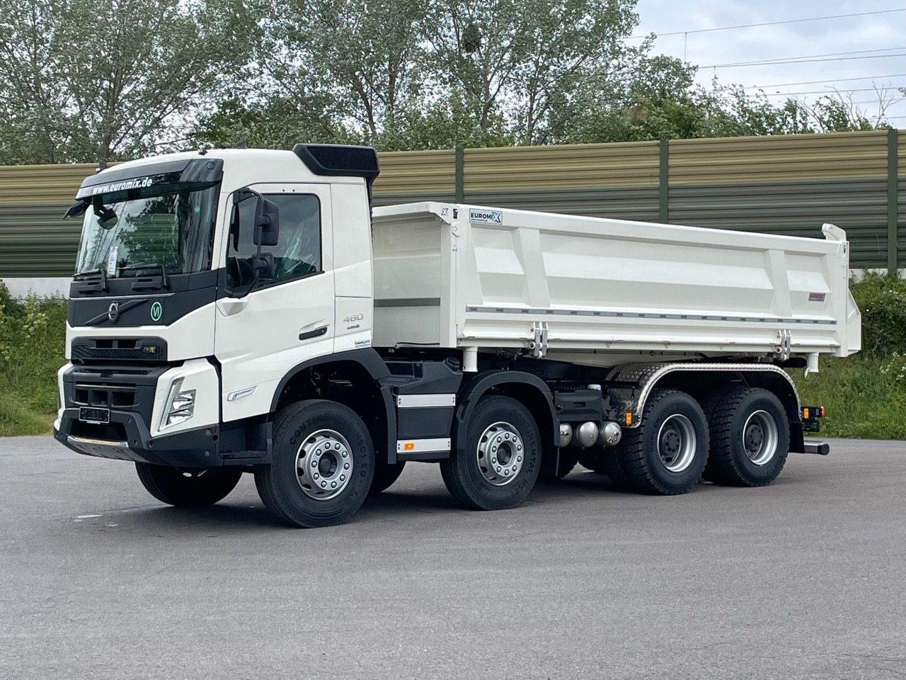 Volvo FMX 460 8x4 / WECHSELSYSTEM KIPPER+MISCHER Volvo FMX 460 8x4 / WECHSELSYSTEM KIPPER+MISCHER - 混凝土搅拌车:图2 Volvo FMX 460 8x4 / WECHSELSYSTEM KIPPER+MISCHER Volvo FMX 460 8x4 / WECHSELSYSTEM KIPPER+MISCHER - 混凝土搅拌车:图2