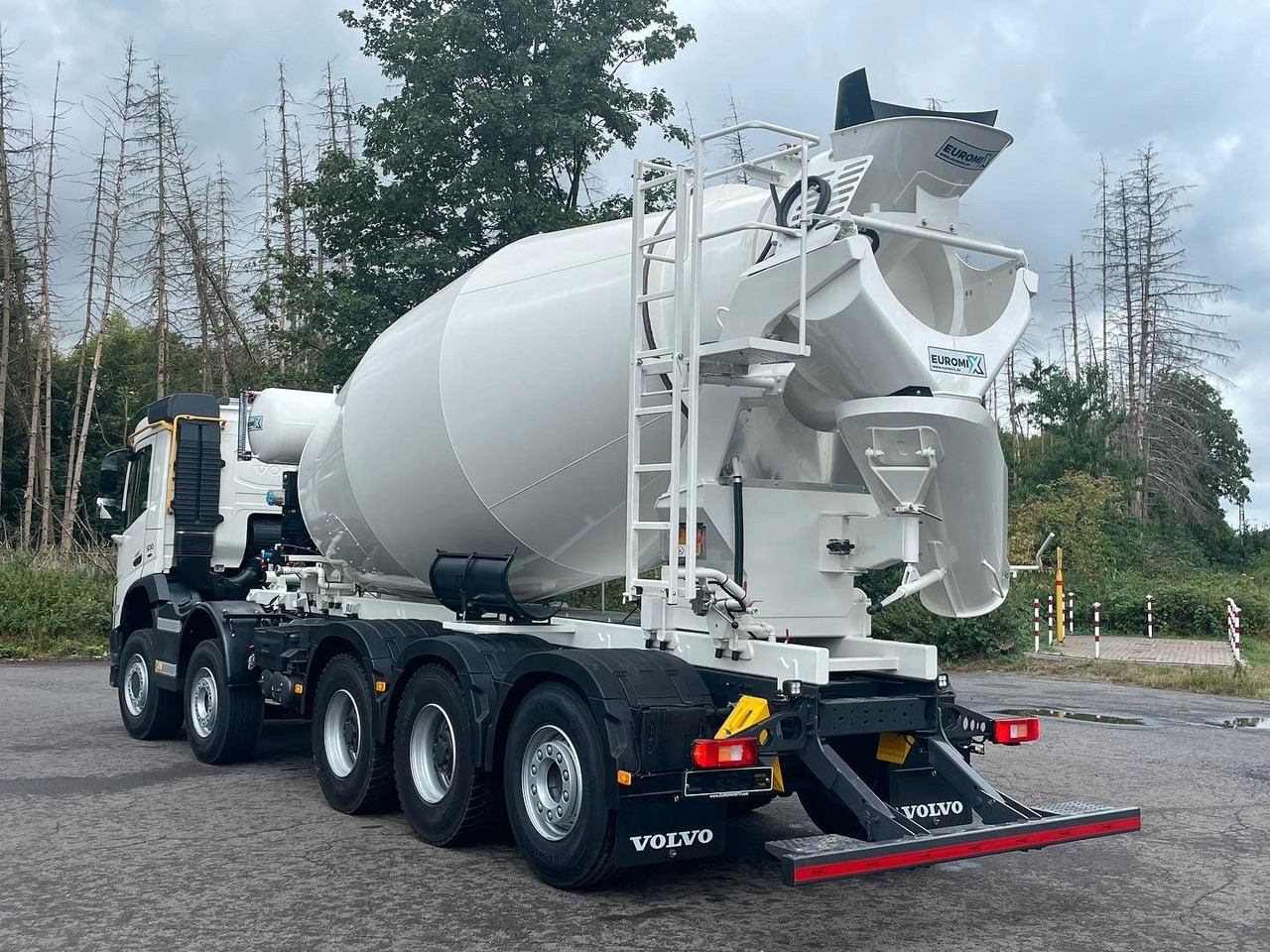 Volvo FMX 500 10x4 / Euromix MTP EM 12 R Euro 6e - 混凝土搅拌车:图4 Volvo FMX 500 10x4 / Euromix MTP EM 12 R Euro 6e - 混凝土搅拌车:图4