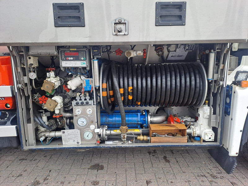 MAN TGS 2011. 6x4 -24000 L Gas tank truck -Gas, Gaz, LPG, GPL, Propane, Butane tank, Gastank ID 2.165 Rootselaar, flowmeter, Sihi pump - 罐车:图4 MAN TGS 2011. 6x4 -24000 L Gas tank truck -Gas, Gaz, LPG, GPL, Propane, Butane tank, Gastank ID 2.165 Rootselaar, flowmeter, Sihi pump - 罐车:图4