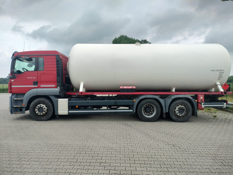 MAN TGS 26.400 6x2-4 LL 26900 Liter Gas tank truck ID 2.168 Rootselaar, flowmeter, pump - 罐车:图4 MAN TGS 26.400 6x2-4 LL 26900 Liter Gas tank truck ID 2.168 Rootselaar, flowmeter, pump - 罐车:图4