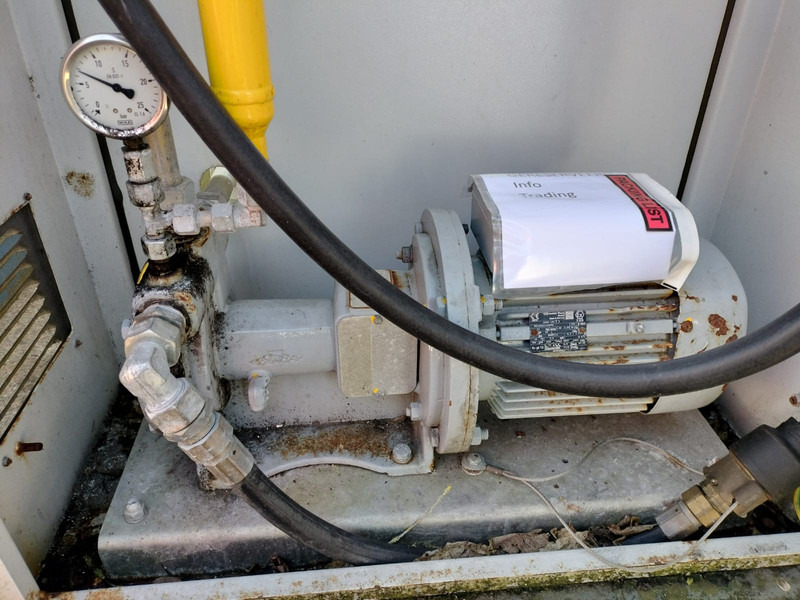 Used skid installation 4850 L (4.8 m3) different setups multiple pieces available for sale Gas, lpg, gpl, gaz, propane, butane propane refilling station is used to refill cylinders, suitable for limited land and space. - 燃料箱:图3 Used skid installation 4850 L (4.8 m3) different setups multiple pieces available for sale Gas, lpg, gpl, gaz, propane, butane propane refilling station is used to refill cylinders, suitable for limited land and space. - 燃料箱:图3