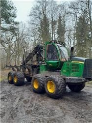 John Deere 1110 E - 传送装置:图1 John Deere 1110 E - 传送装置:图1