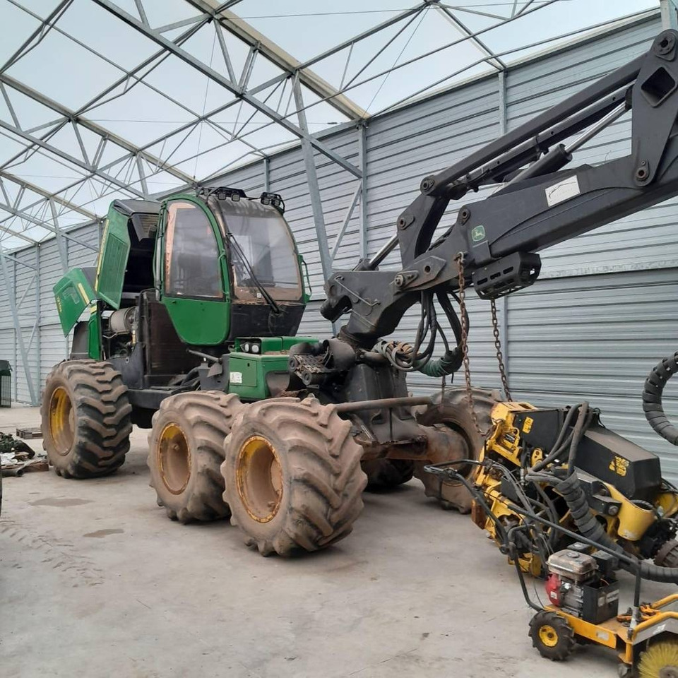 John Deere 1270 E  - 林业收割机:图1 John Deere 1270 E  - 林业收割机:图1