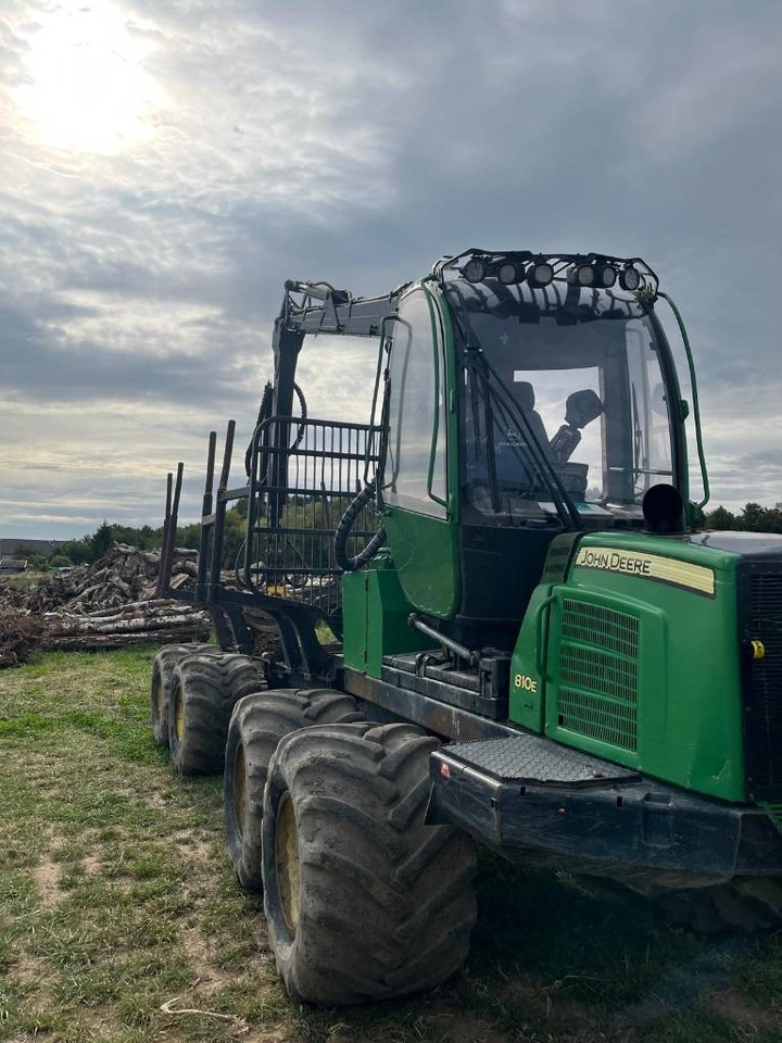 John Deere 810 E - 传送装置:图3 John Deere 810 E - 传送装置:图3