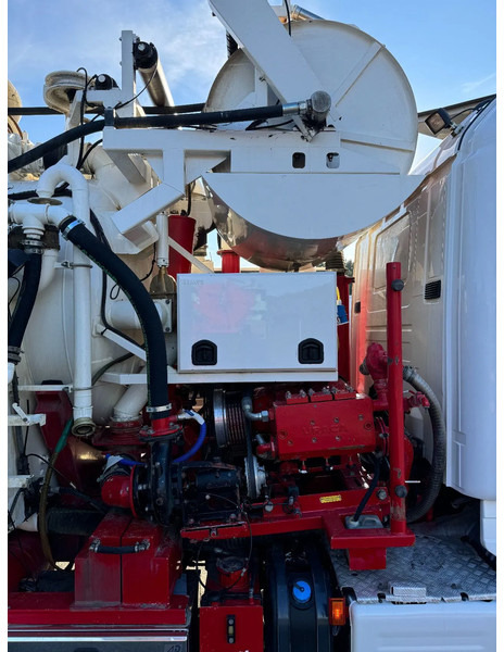 真空车 Scania R480 Vacuum / Sewer Jetter / Recycler, Euro 6, Super 2000 (16m3), 2013:图16 真空车 Scania R480 Vacuum / Sewer Jetter / Recycler, Euro 6, Super 2000 (16m3), 2013:图16