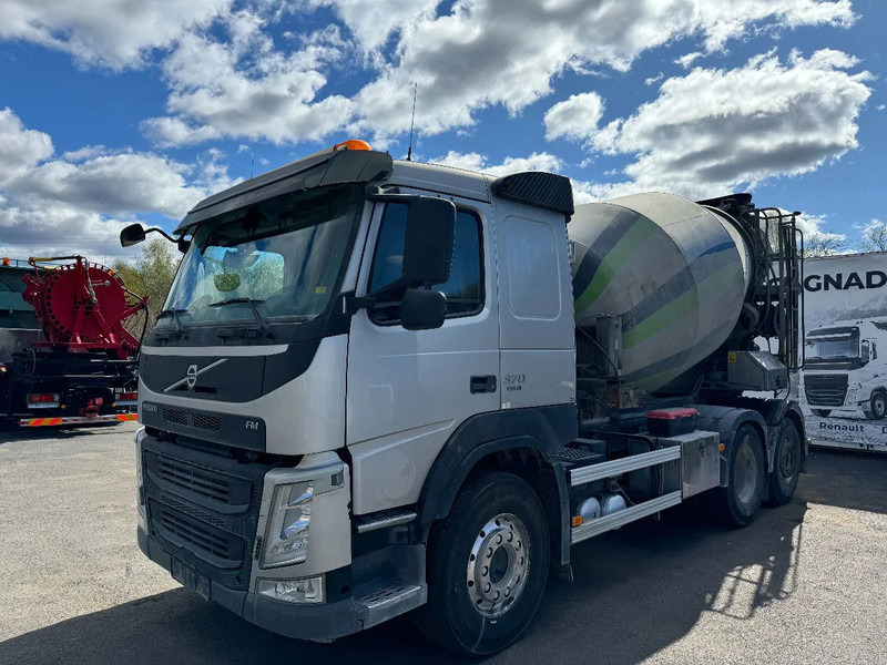 Volvo FM 370 6x2*4, 8m3 Mixer with Hyrdaul.-slide, 2016 - 混凝土搅拌车:图3 Volvo FM 370 6x2*4, 8m3 Mixer with Hyrdaul.-slide, 2016 - 混凝土搅拌车:图3