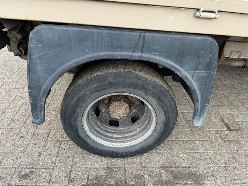 Ford Transit **BELGIAN ORIGINE-DIESEL** - 平板货车:图4 Ford Transit **BELGIAN ORIGINE-DIESEL** - 平板货车:图4