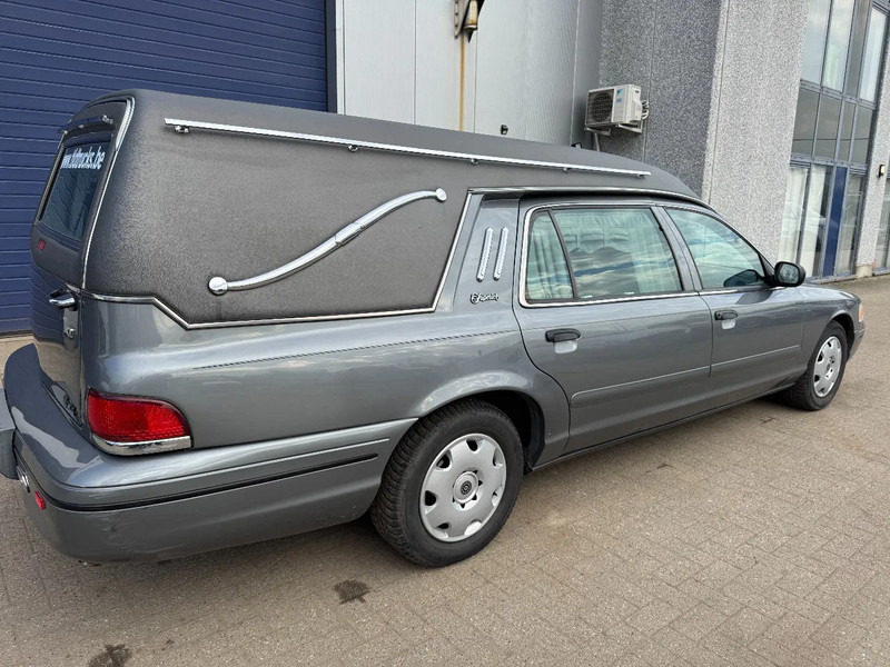 Ford VICTORIA CROWN **CORBILLARD-HEARSE-BESTATTUNGSWAGEN** - 汽车:图4 Ford VICTORIA CROWN **CORBILLARD-HEARSE-BESTATTUNGSWAGEN** - 汽车:图4