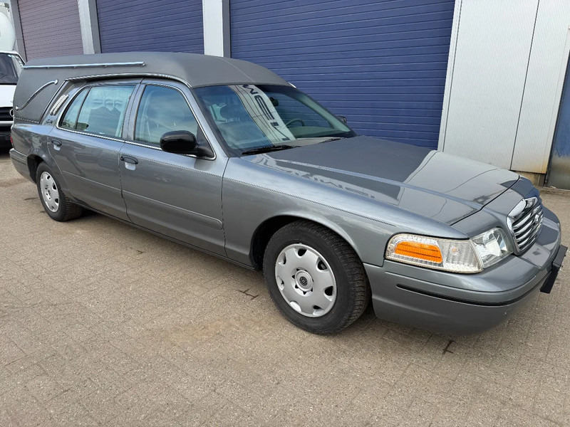 Ford VICTORIA CROWN **CORBILLARD-HEARSE-BESTATTUNGSWAGEN** - 汽车:图1 Ford VICTORIA CROWN **CORBILLARD-HEARSE-BESTATTUNGSWAGEN** - 汽车:图1