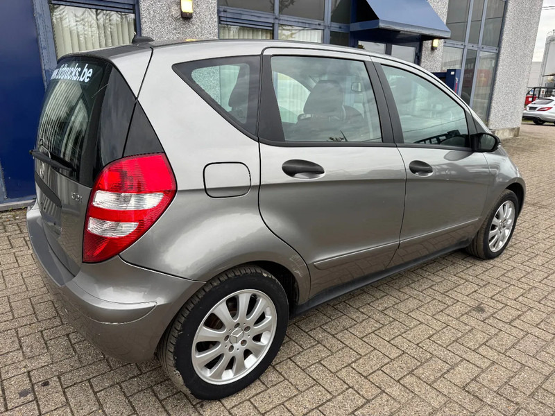 Mercedes-Benz A-Klasse **A180-AUTOMAAT** - 轿车:图4 Mercedes-Benz A-Klasse **A180-AUTOMAAT** - 轿车:图4