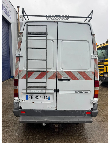 Mercedes-Benz Sprinter 313 **FRENCH VAN-CAMIONETTE FRANCAIS** - 无侧窗厢式货车:图5 Mercedes-Benz Sprinter 313 **FRENCH VAN-CAMIONETTE FRANCAIS** - 无侧窗厢式货车:图5