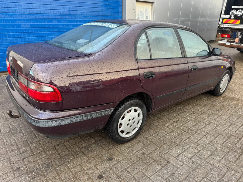 Toyota Carina E **2.0 PETROL-ESSENCE** - 轿车:图4 Toyota Carina E **2.0 PETROL-ESSENCE** - 轿车:图4