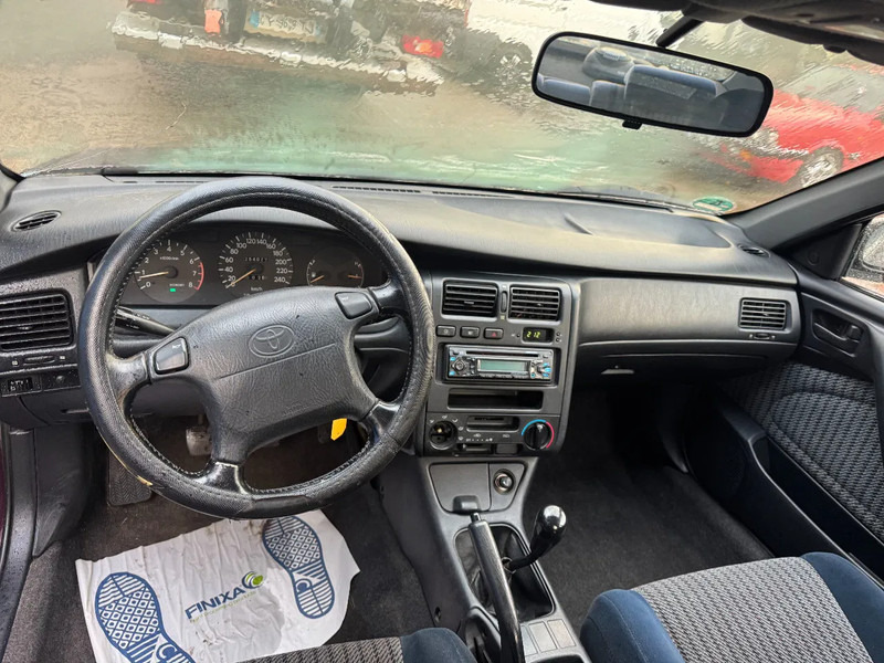 轿车 Toyota Carina E **2.0 PETROL-ESSENCE**：图8